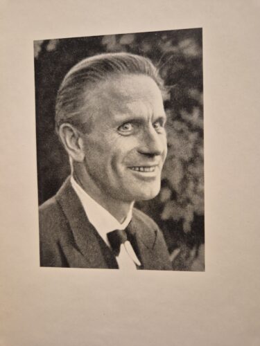 S/W- Foto von Friedrich Gundert, aus einem Buch zu seinem Andenken nach seinem Tod 1946